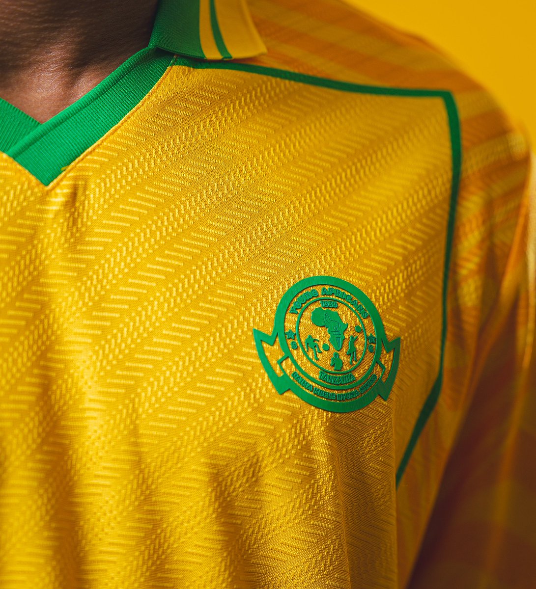 YoungAfricansSC's tweet image. 𝐀𝐖𝐀𝐘 𝐊𝐈𝐓🟡 2025/26 #CAFCL 

#TimuYaWananchi  
#DaimaMbeleNyumaMwiko