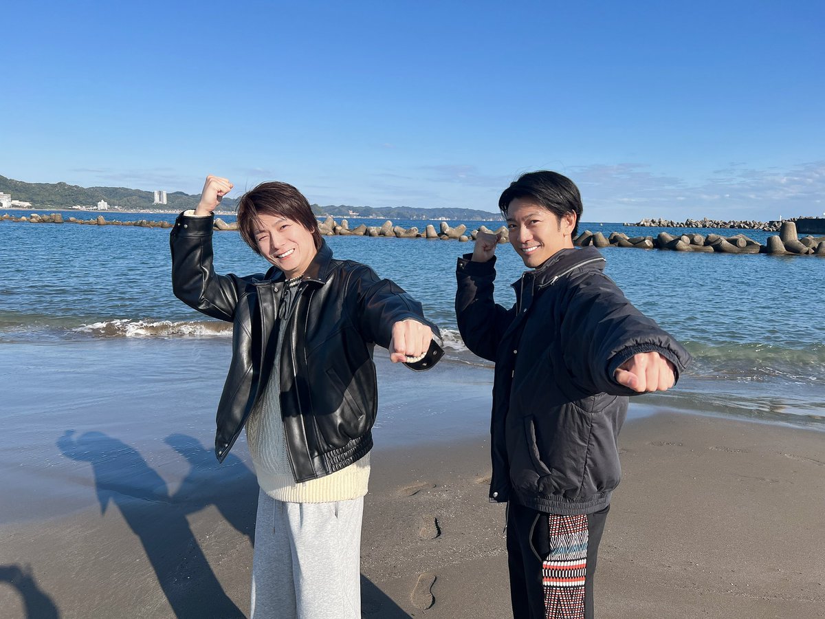 Ren_Official's tweet image. タッキーに会ってきたよ⭐️こんなメンバーで⭐️
22日から始まるミュージカル『青春-AOHARU-鉄道』コンサートRails Live 2025🛤️の報告と成功するためのパワーも頂いてきました🚃💨全部繋がってる^ ^

with
KIMEさん・圭ちゃん・コウジくん・兼ちゃん・なおや

#鉄ミュ
#青春鉄道