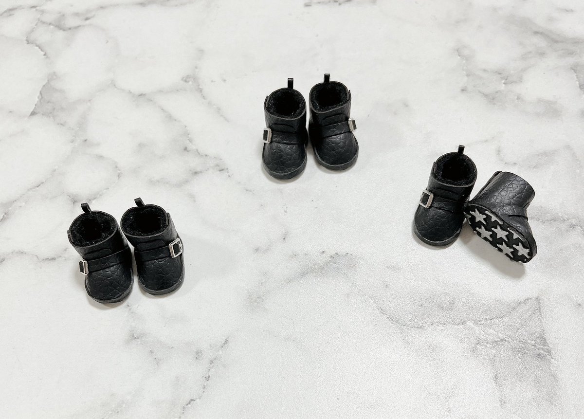 non_colore's tweet image. こないだぬいちゃんのブーツ片方無くしまして…クーリエ衣装、ブーツかな？と思って急いで作りました🪡

突然ですが本日21:00〜メルカリ
余分に作った3個だけですが、もしよかったらTOPのメルカリから🙏
※ちょっと値上がりしてます。