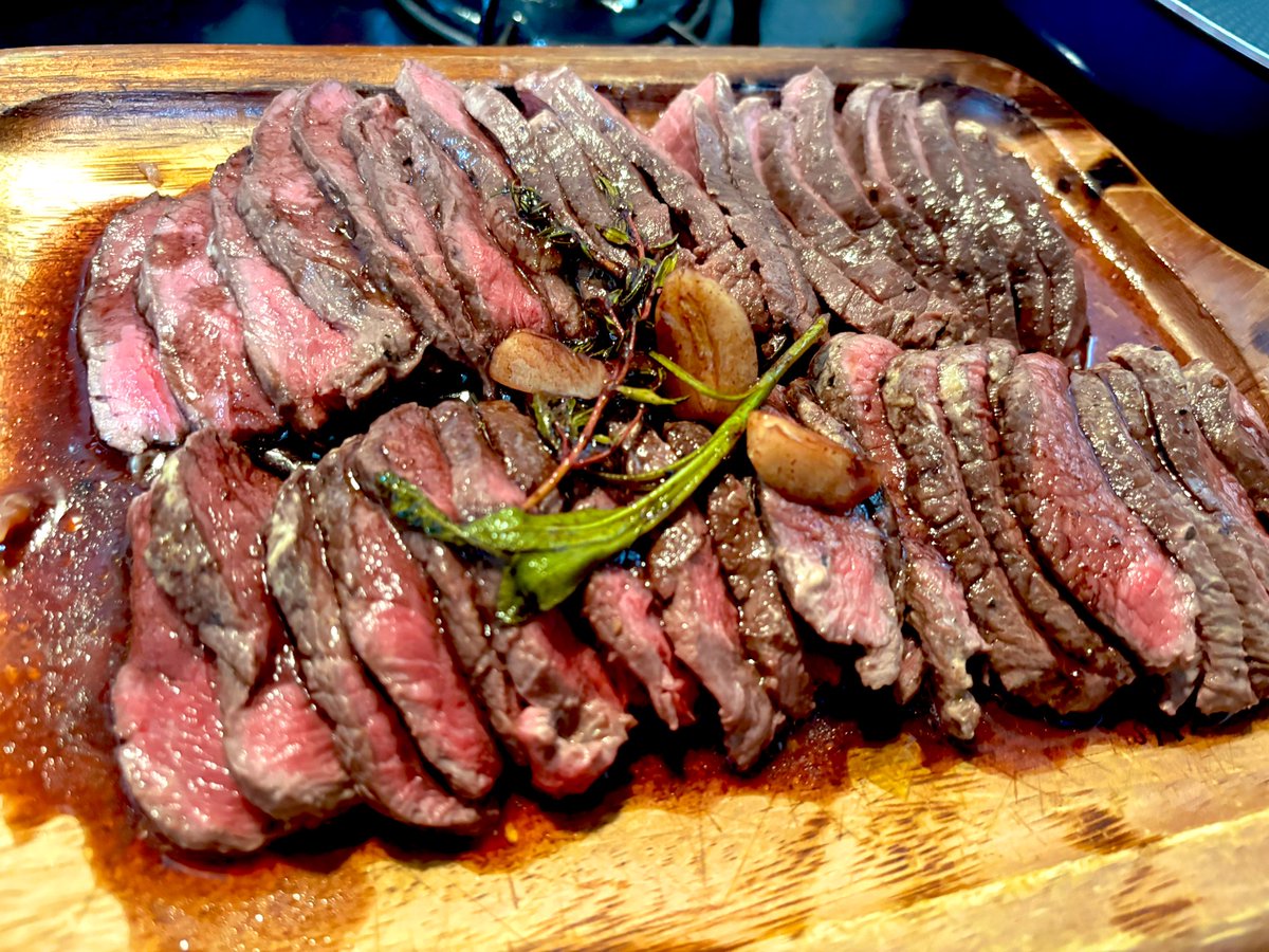 araithehunter's tweet image. 今夜も鹿が綺麗。