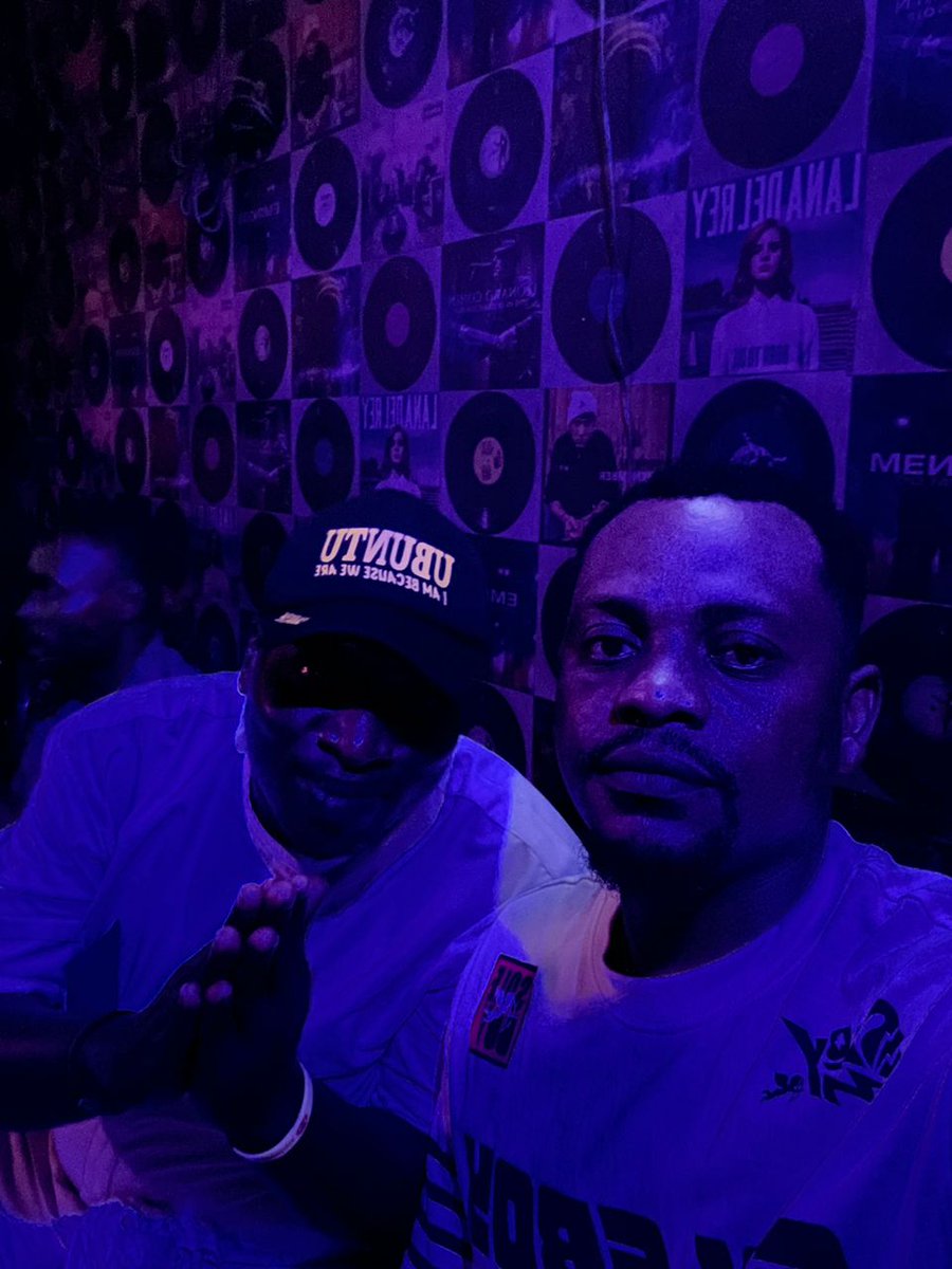 Howadlion's tweet image. 