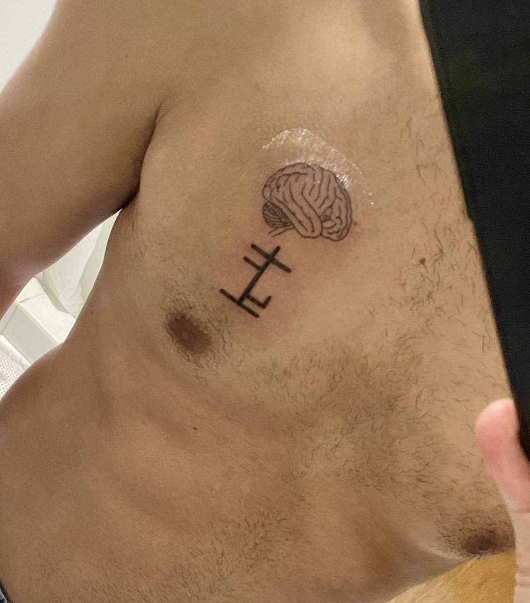 Hugovical tweet media