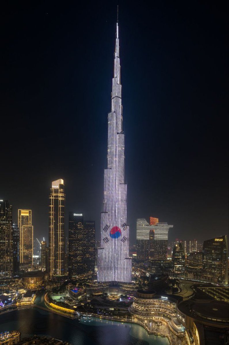 국뽕 지림 부르즈 할리파 태극기