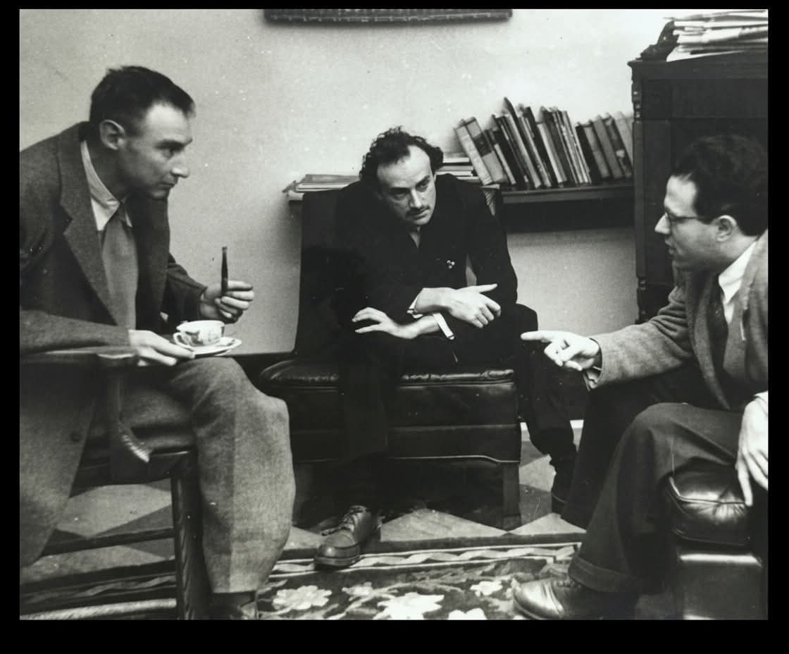 PhilosophyOfPhy's tweet image. Robert Oppenheimer, Paul Dirac , and Abraham Pais, during afternoon tea at Institute for Advanced Study in Princeton.