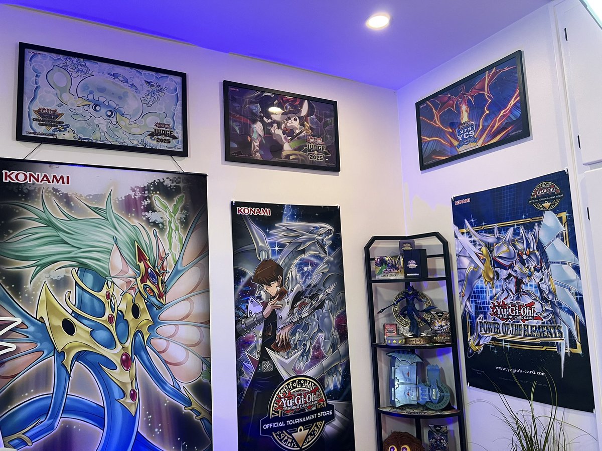 TheDistantCoder's tweet image. Making a couple improvements to the studio 😍❤️