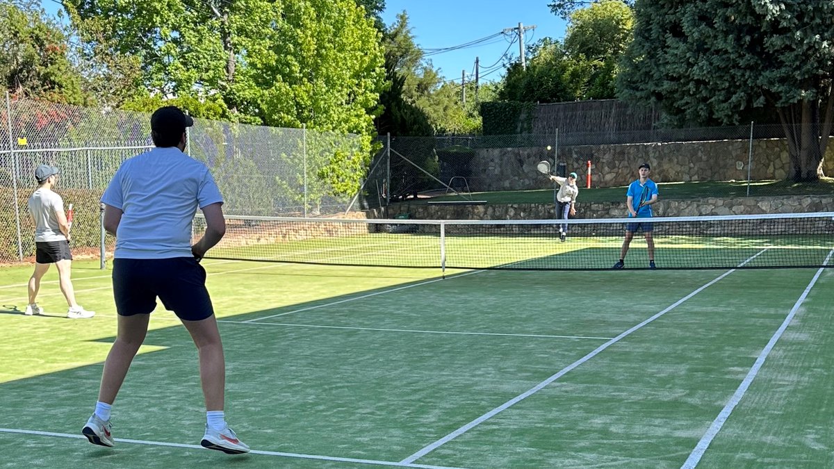 JPEmbassyAU's tweet image. &quot;The competition was on fire between Aussies &amp;amp; Diplomatic Corps!🔥🎾Thrilled to share that I finished runner-up in adv mixed doubles at the Diplomatic Australian #Tennis Tournament! Huge thanks to organisers, Chair 🇹🇷Ambassador H.E. Ufuk Gezer &amp;amp; my brilliant partner🙌&quot;-Amb Suzuki