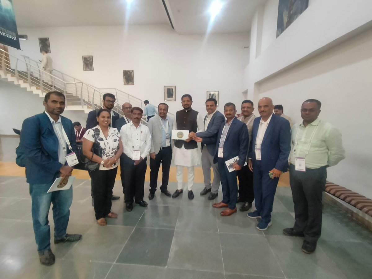 GBITCIA's tweet photo. One Bengaluru, One Voice — GBITCIA at BTS 2025

GBITCIA’s core team participated in the Bengaluru Tech Summit 2025, engaging with senior Ministers and IT/BT leaders to strengthen industry–government collaboration

#GBITCIA #BTS2025 #BengaluruTechSummit #OneBengaluruOneVoice https://t.co/xa35ohNGXg