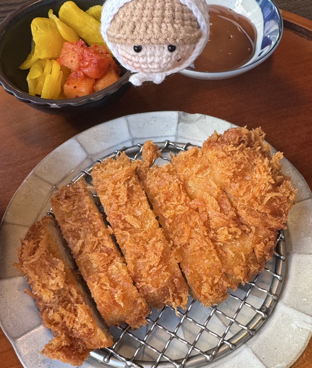 bakingsoda___'s tweet image. 20251119 FOODIE DIARY

콩알이는 점심으로 김치우동이랑돈갓스를 먹엇서요
돈갓스가 맛잇엇다고하네요 바삭슨.