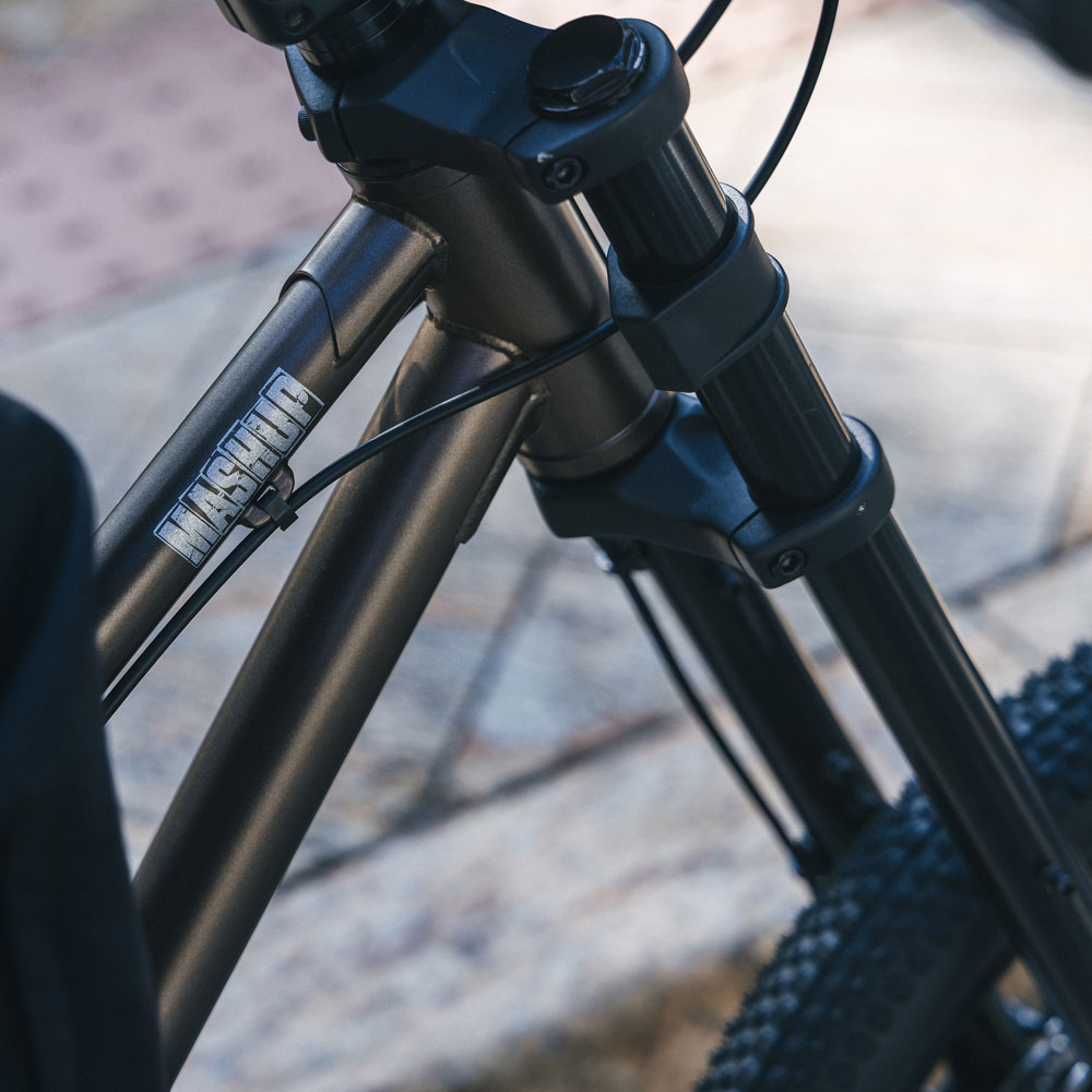 ばらまーら様 397】[feat. 9Lana, SAKURAmoti] Thunder blossom / MAISONdes - YouTube