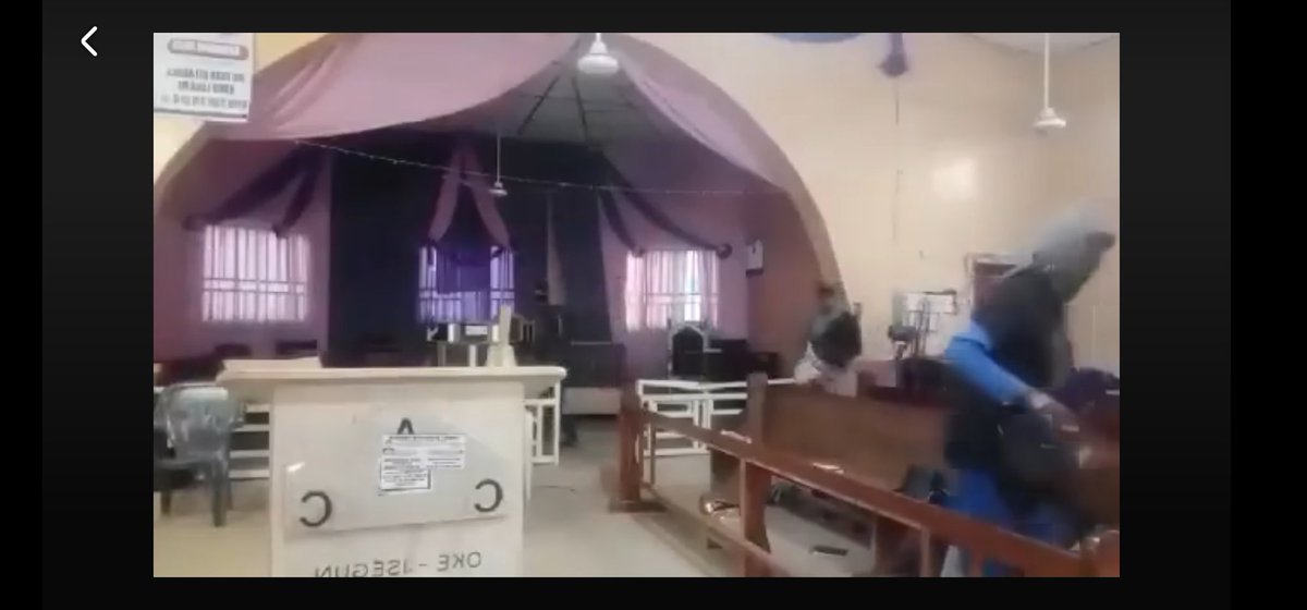 GunterFehlinger's tweet image. I got this video sent of a Islamist attack on a Church in Nigeria 
Today is #RedWednesday the global awareness day against prosecution of Christians
What is happening in Nigeria is utterly unacceptable 
It is time for military intervention for liberate Biafra as we liberated…