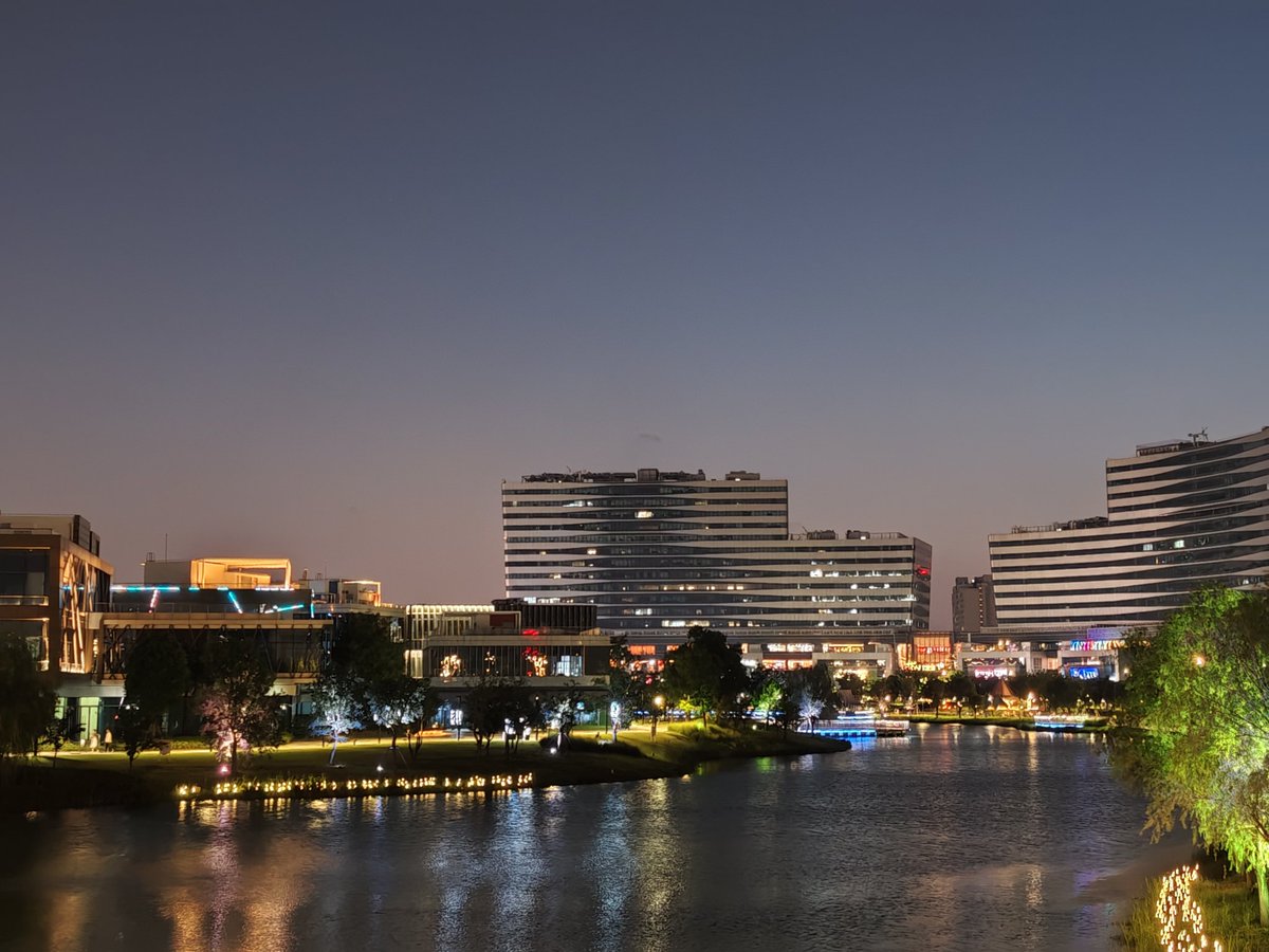 Spring_12347890's tweet image. 这里夜景，谁看过？