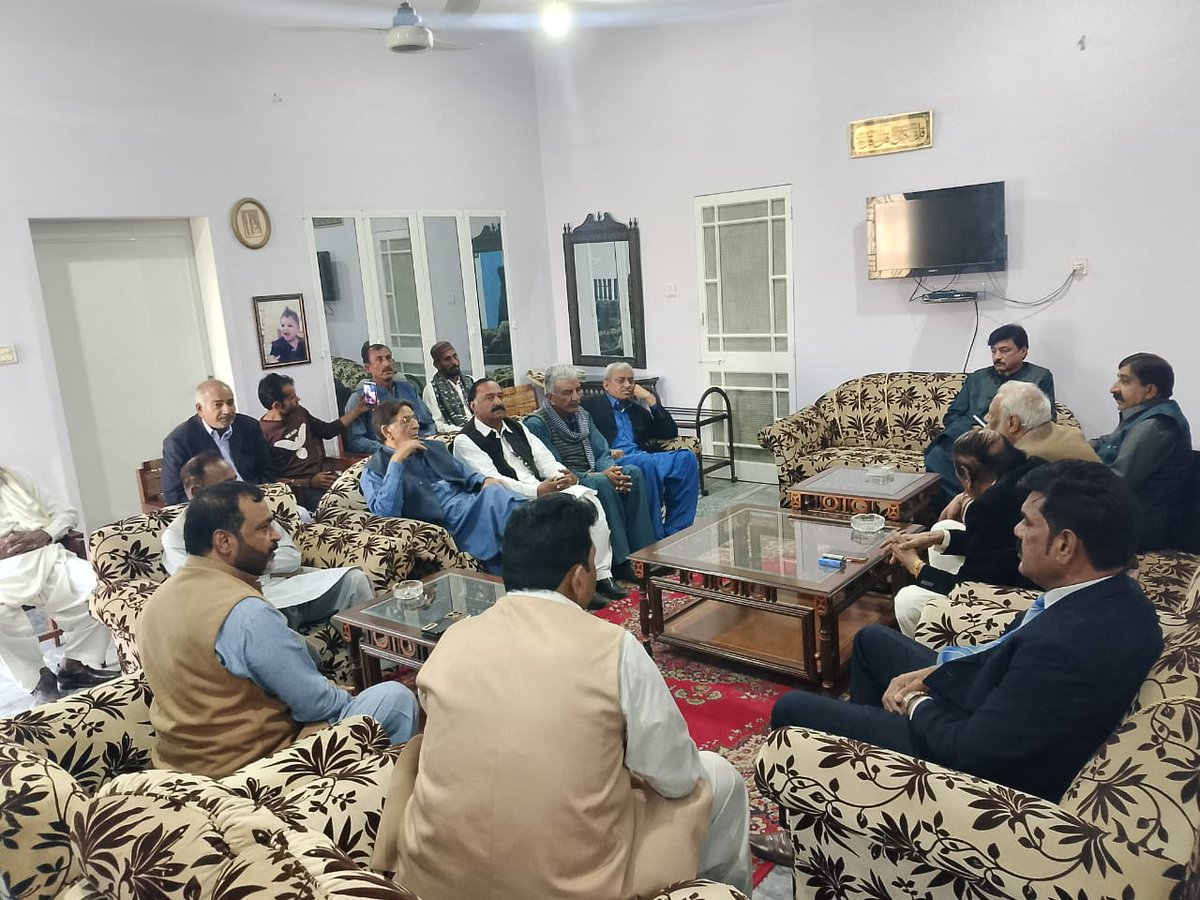 williamsinayat's tweet photo. پاکستان پیپلز پارٹی کے سینئر رہنماؤں کی اہم میٹنگ https://t.co/D8ZOw4Q2UO