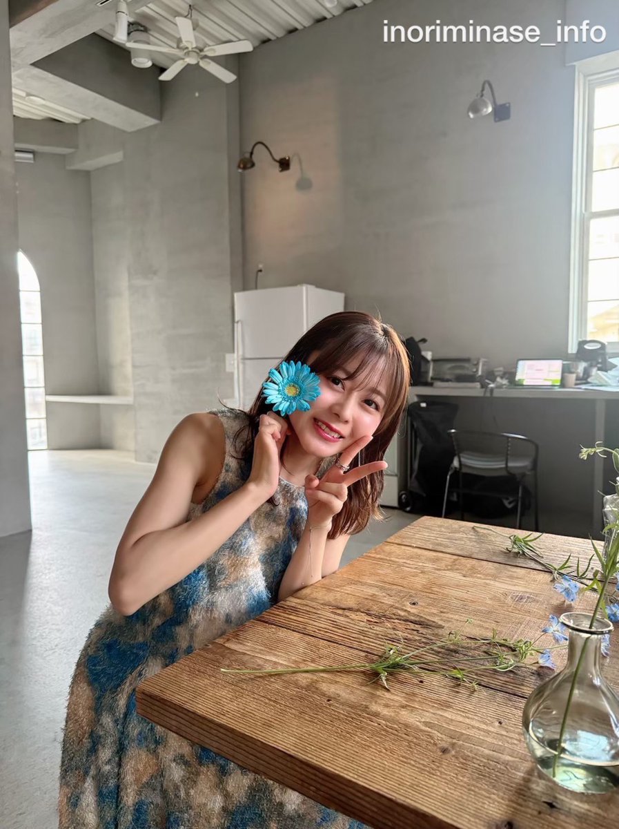 【📚雑誌掲載情報】

本日11/27(木)発売
「Ani-PASS Plus #16」
表紙&amp;特集インタビューで
#水瀬いのり が登場💫

 アーティストデビュー10周年記念アルバムやライブツアーについてたっぷりお話ししております🧳🩵

🔗詳細はこちら
shinko-music.co.jp/item/pid165672…

---
#TravelRecordツアー 開催中！
🎫