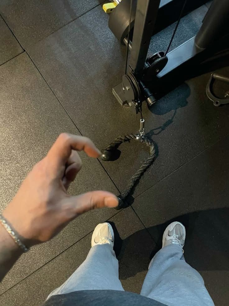 skum🧊 tweet media