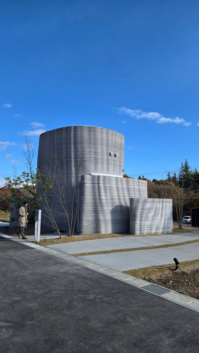 日本初！？2階建3Dプリンター住宅を見学させて頂きました。
株式会社オノコムさんの造ったこの3Dプリンター住宅。色々勉強になりました！
今後も期待が大きいですね✨