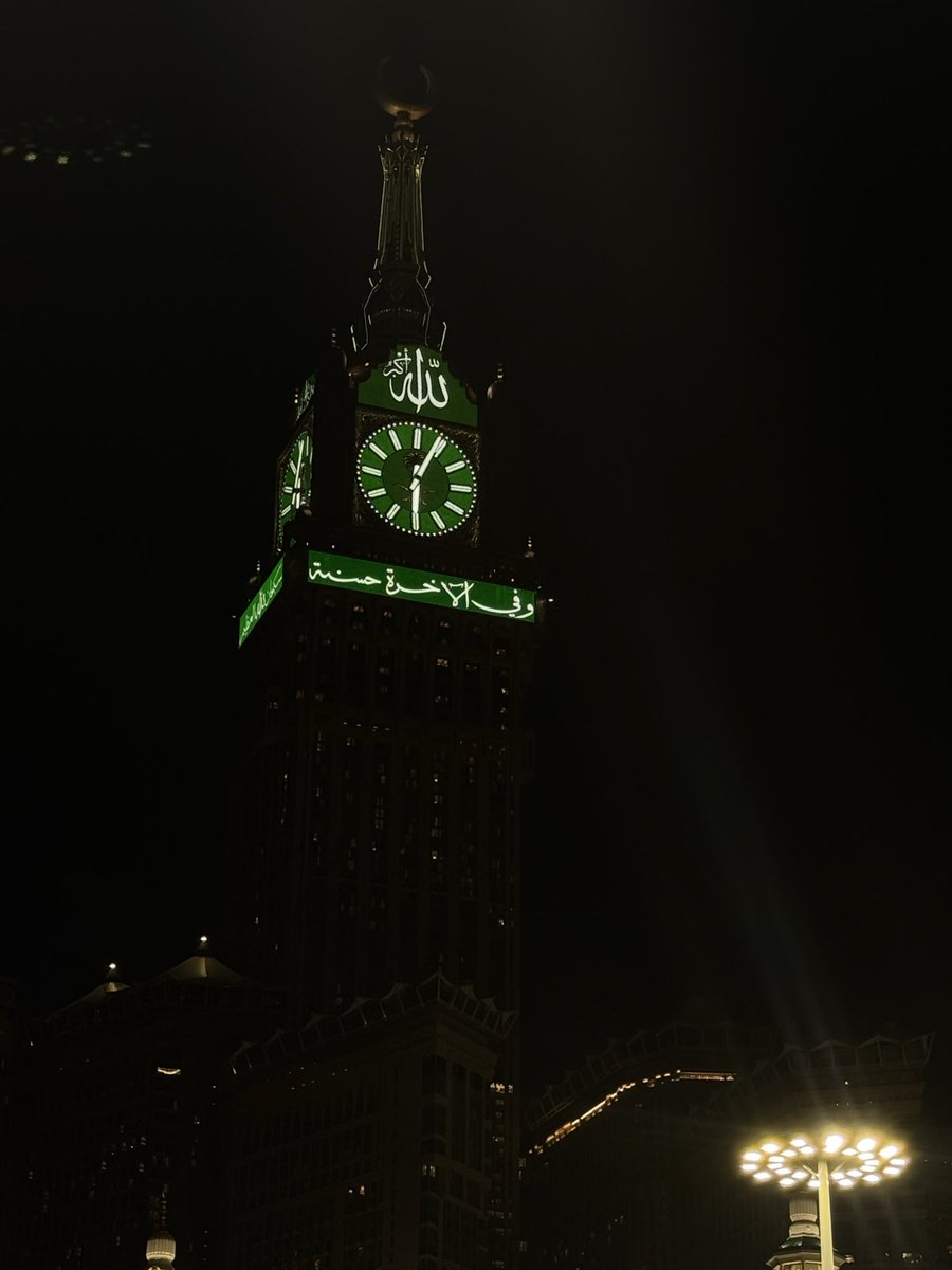 qwg8h's tweet image. لبيك اللهم عمره 🩶.