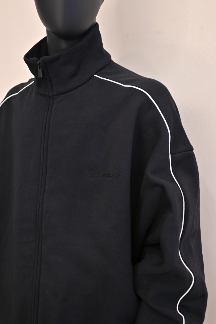 zefirosapporo's tweet image. ESSENTIALS　
MODERN FIT FLEECE TRACK JACKET  
zefirosapporo.blog133.fc2.com/blog-entry-486… 
#trackjacket #essentials 
#fearofgodessentials
#zefirosapporo 
#sapporo #hokkaido
#エッセンシャルズ 
#フィアオブゴットエッセンシャルズ
#トラックジャケット
#ゼフィーロ札幌 #ゼフィーロ
#札幌 #北海道