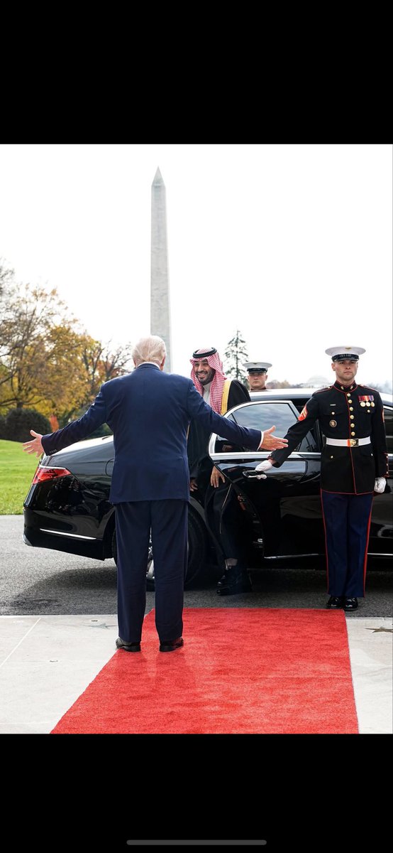 Almutlaqlaw2's tweet photo. حفظكم الله يا سموّ سيدي 🇸🇦

 #محمد_بن_سلمان_في_واشنطن https://t.co/BviPX1tf7d