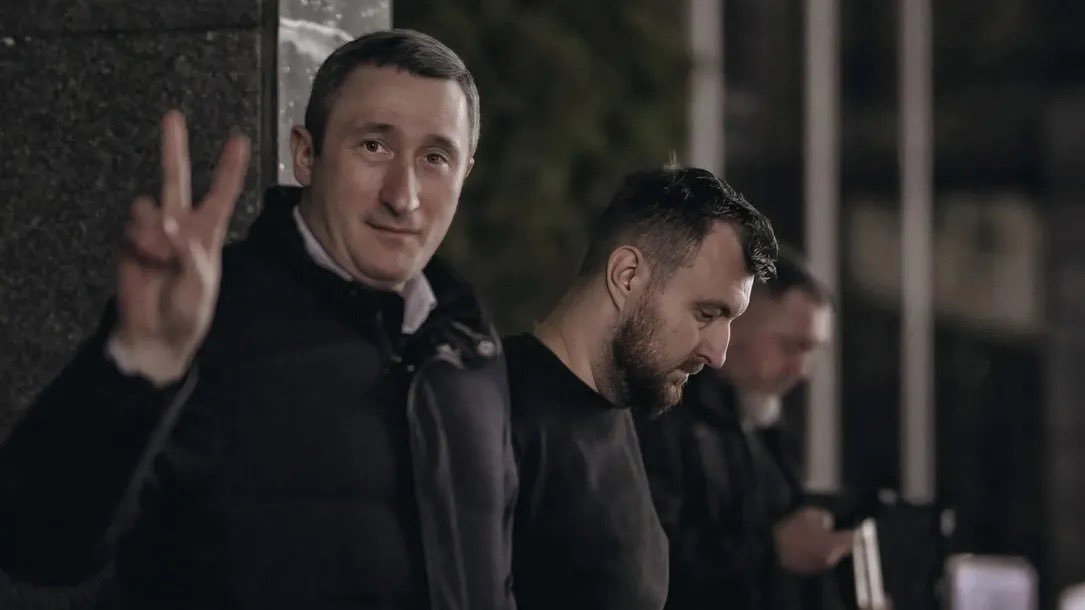 Коли закинув «двушку на Москву».