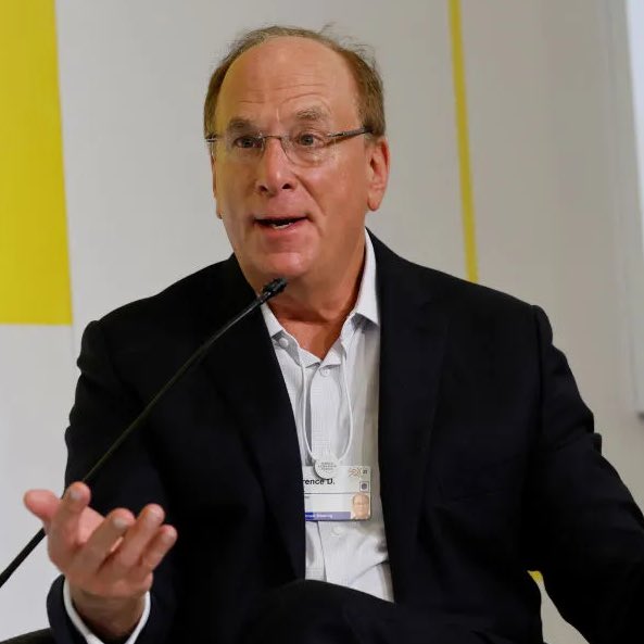 WhaleInsider's tweet image. JUST IN: BlackRock clients sell $165.52 million worth of $ETH.