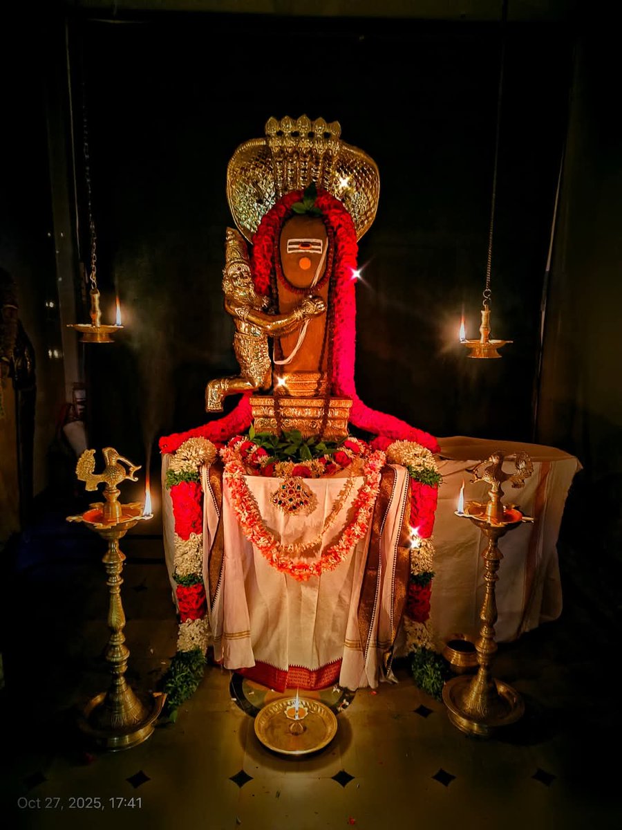 MSivaRajan7's tweet image. #திருச்சிற்றம்பலம்

பஞ்சபூத திருத்தலங்களில் உள்ள ஈசனின் அலங்காரம்.

நிலம் - காஞ்சிபுரம்.