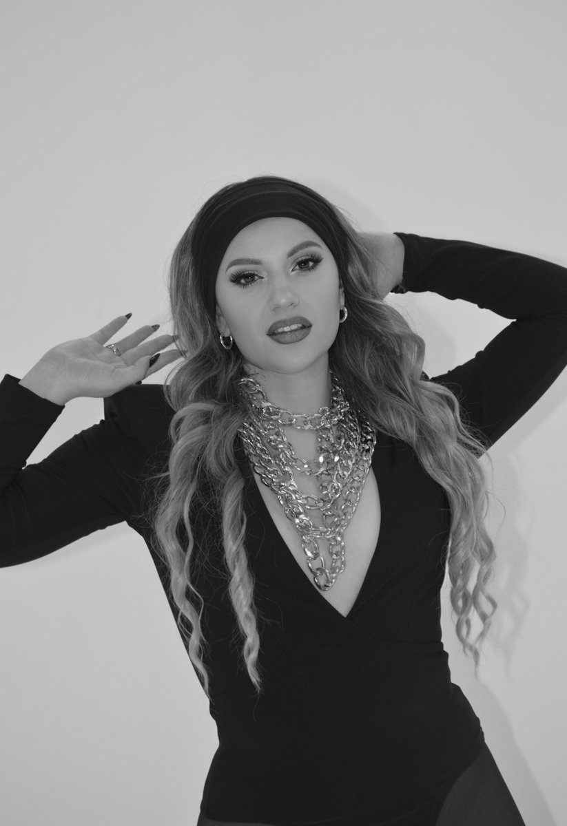 If you stare too long, that’s on you 🖤