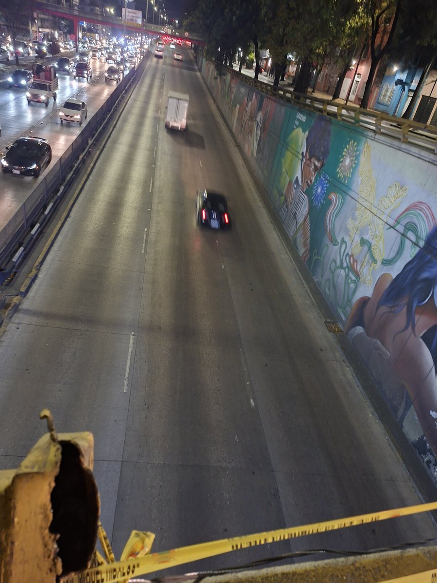 094_adri's tweet photo. @AlessandraRdlv Y cuando van a poner la contención de este pedazo del puente de circuito interior y thiers? https://t.co/DXn5vwQAIr