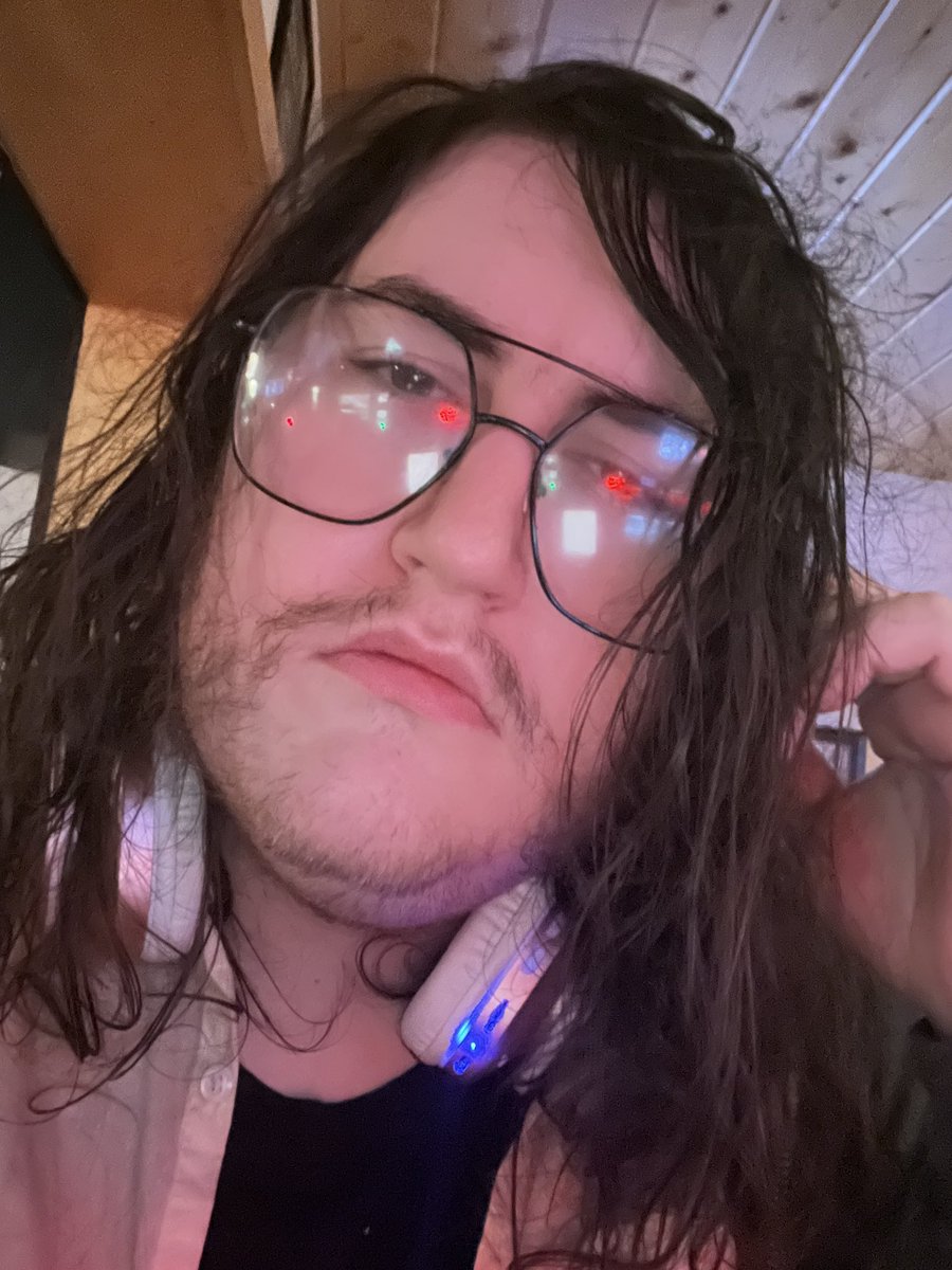 Tasnyx's tweet image. Another beautiful night drinking alone #beastmode