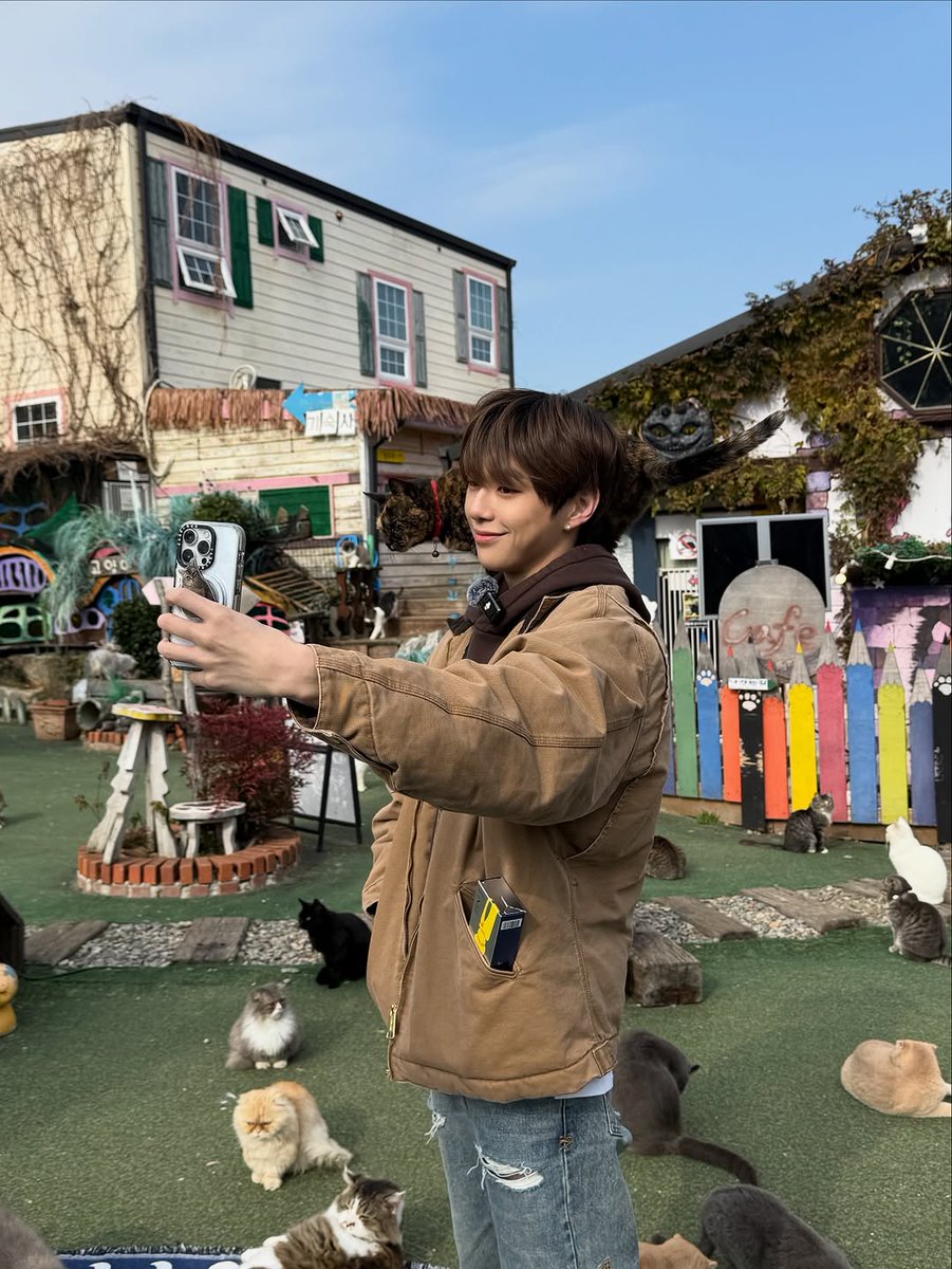 danielk_outfit's tweet image. 📍고양이역

인천 옹진군 영흥면 영흥로251번길 25-75

#KANGDANIEL
#강다니엘