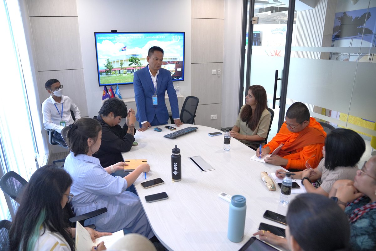 KRTribunal's tweet image. On the morning, November 15, 2025, ECCC  welcomed a group of ten students from the Master of program in Applied Conflict Transformation Studies (ACTS) program at the Paññāsāstra University of Cambodia (PUC) for a visit to the ECCC Resource Centre.
#ECCC #Peacebuilding