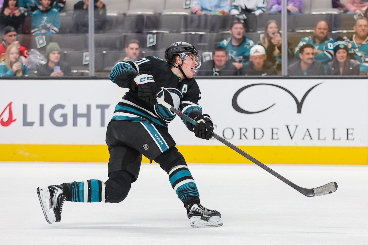 BR_OpenIce's tweet image. Macklin Celebrini’s last 14 Games:

- 11 Goals
- 13 Assists
- 24 Points
- 2 Hat Tricks
- Sharks 9-4-1 Record

Superstar.