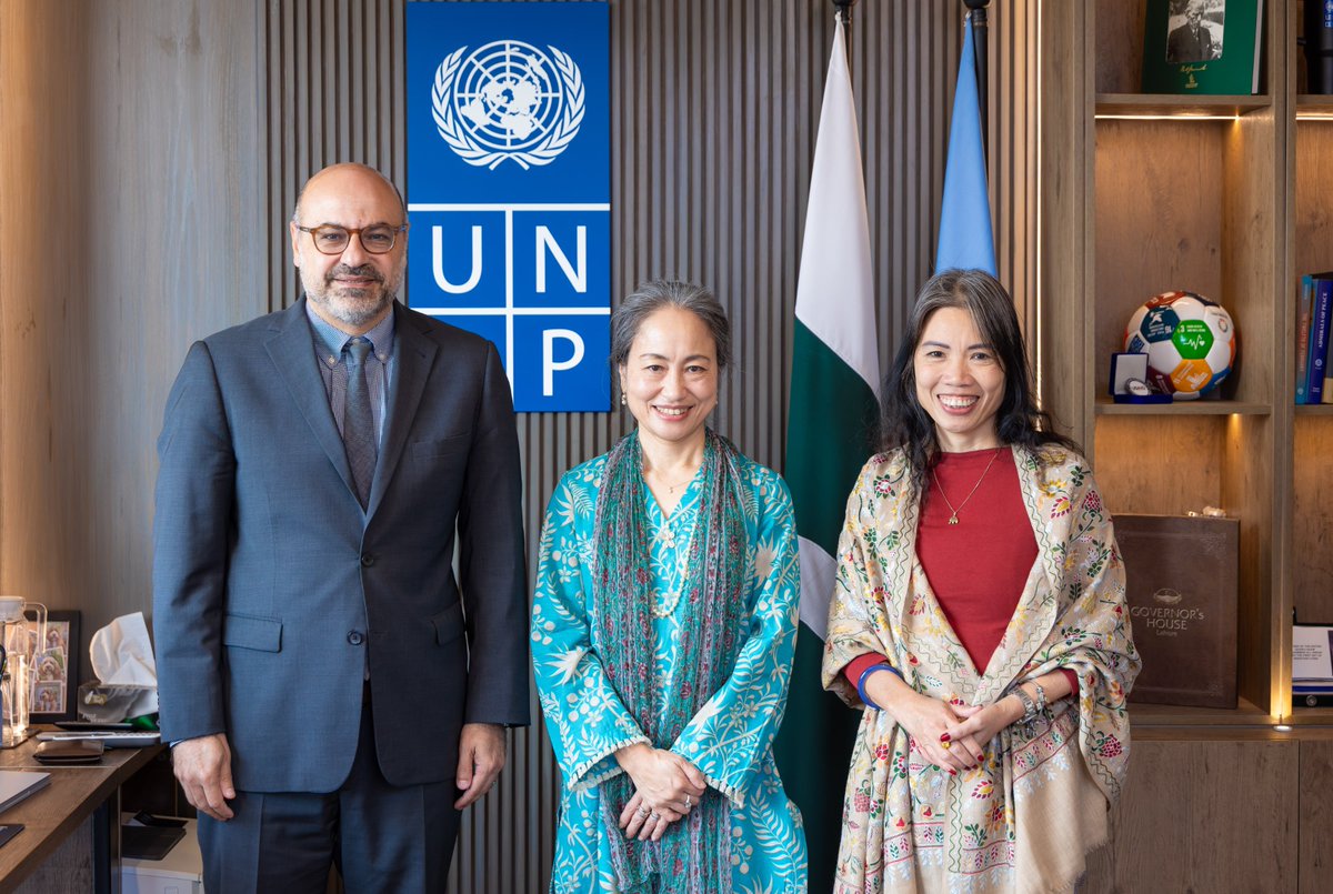 UNDP_Pakistan's tweet photo. We are delighted to welcome Ms. @ShokoNoda, @UN Assistant Secretary-General and Director of the @UNDP Crisis Bureau, to Pakistan 🇵🇰.

Her visit focuses on resilience, recovery, and supporting communities vulnerable to the impacts of #ClimateChange.

Updates from the field coming soon.