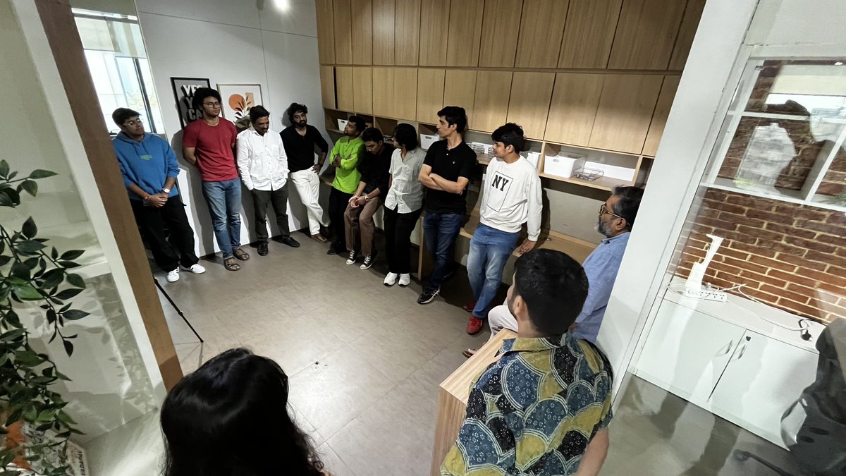 ProximaMumbai's tweet image. Super cool session with @_svs_ yesterday at Proxima&apos;s Pulse 04 :)
We talked a lot about what makes a programmer stand out, how people spot the spark, and how to be the 99th percentile. 
Here are the key takeaways for those who missed out 👇