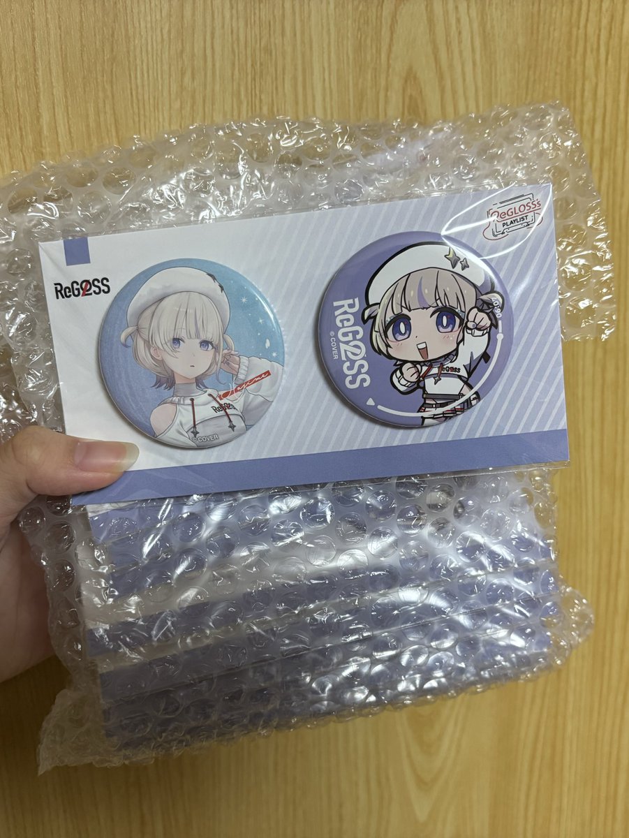 缶バッジ届いた！！！ 注文時に来たメールに「12月1日までに発送」って