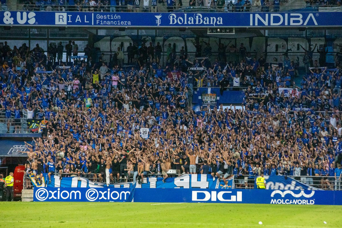 Symmachiarii94's tweet image. 19 de noviembre de 1994. 31 años después, la historia sigue siendo interminable. 

Siempre Real Oviedo, siempre SYMMACHIARII