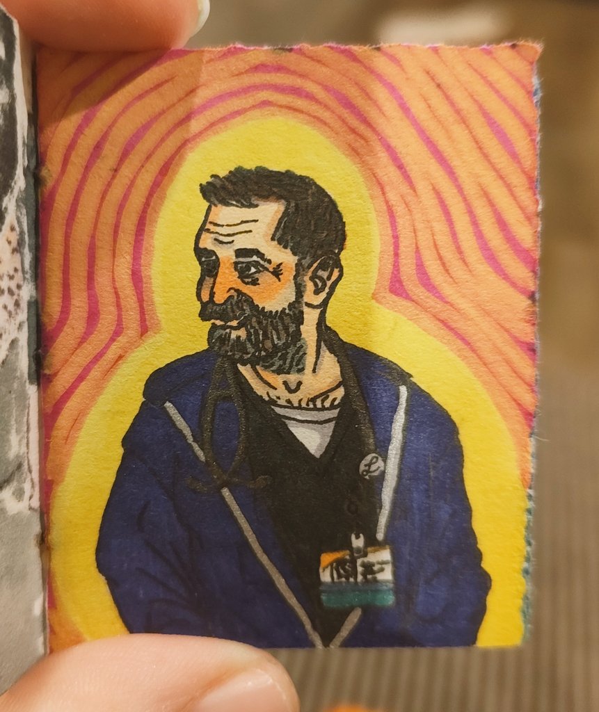 frogmanvibes's tweet image. So I&apos;ve started filling out this teeny tiny sketchbook with teeny tiny pittlings. My emotional support middle-aged men. #thepitt #jackabbot #michaelrobinavitch #noahwyle #shawnhatosy #peoplesprincessshawnhatosy