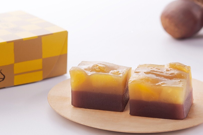 赤福が東京駅で特別販売！

「赤福／五十鈴茶屋」が東京ギフトパレット内「WEEKLY PALETTE」に11/26(水)より期間限定で登場。定番の「赤福餅」のほか、「白餅黑餅」や新商品の「燦マロン餅」等が並びます😋✨
enjoytokyo.jp/event/2044289/