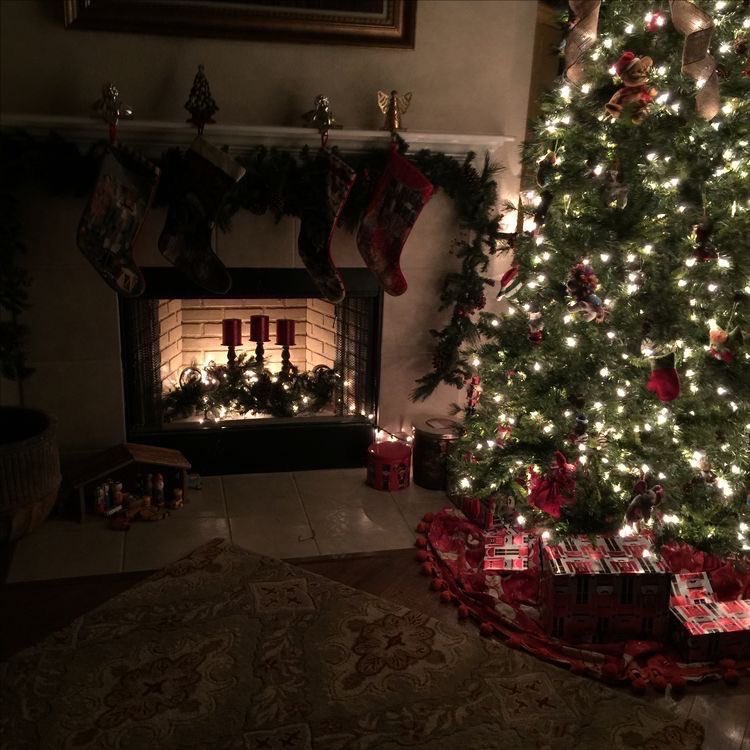 “only 36 days until christmas 🎄🎅🏻🧣”