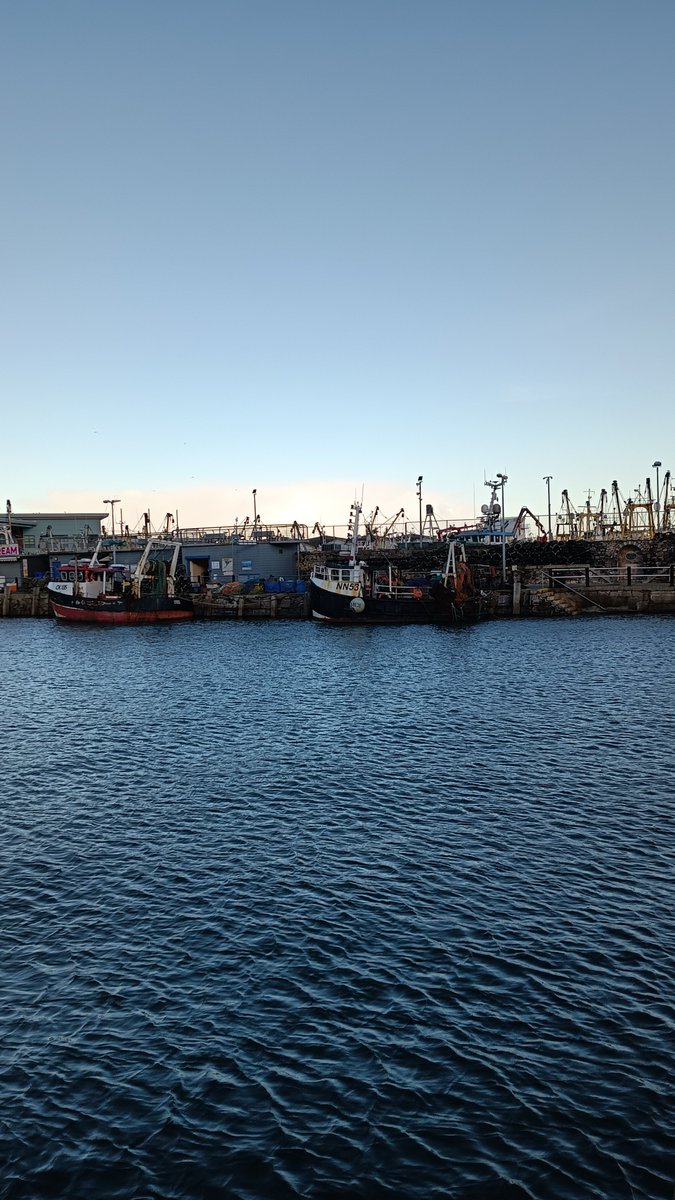 We have volunteers at The Bay Coffee Company this morning. Ready with a hot drink and a listening ear for our one to one support service. Bringing the warmth on this chilly November day. Wishing everyone the best Wednesday possible ❤️