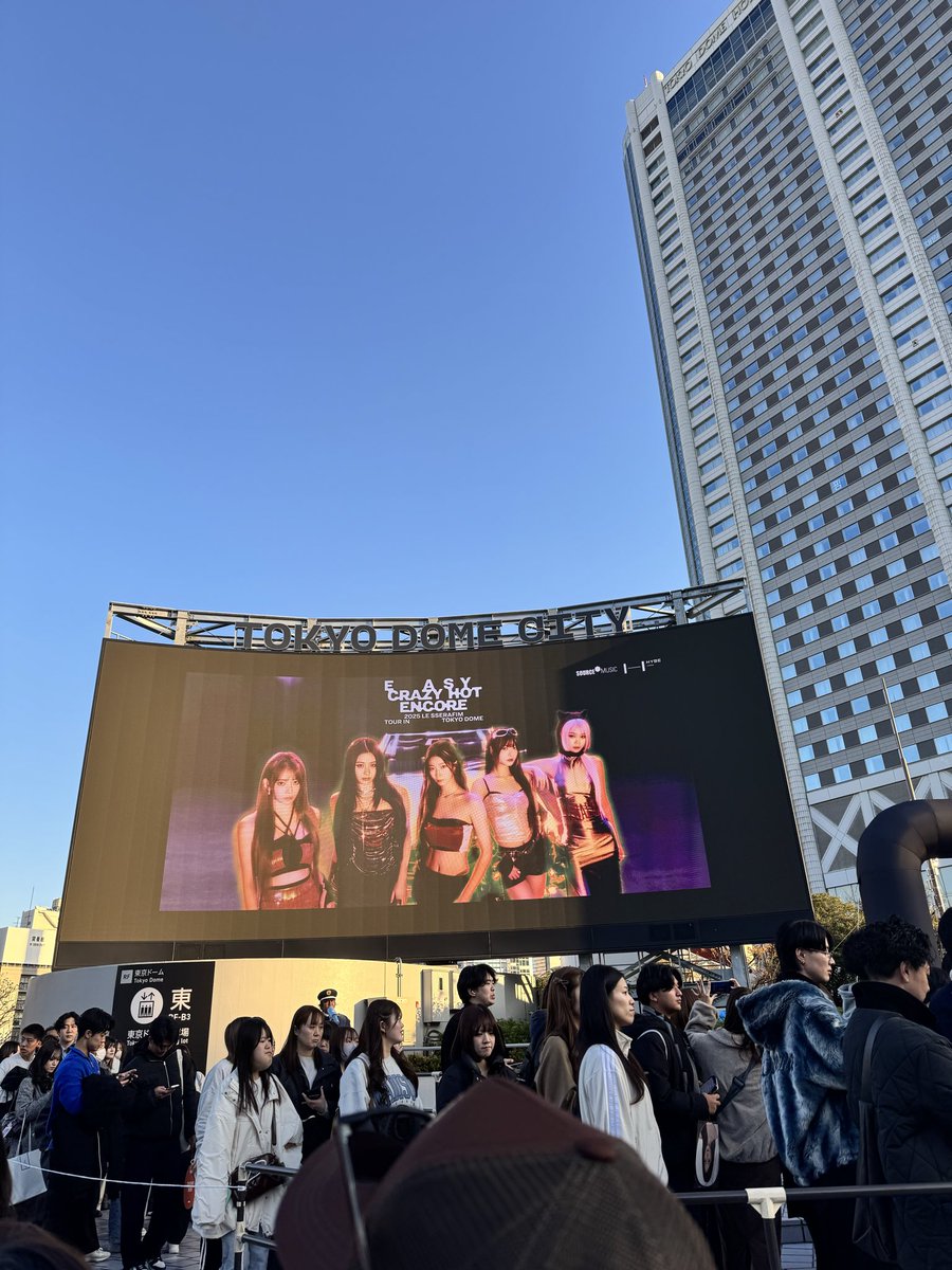nomuradayoooo's tweet photo. #easy_crazy_hot_in_tokyodome

最後の推し活😭👌 https://t.co/2FyMgcvuOK