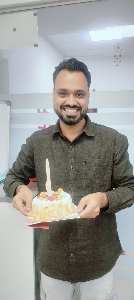 bootesnull's tweet image. Birthday Celebration Moments at BootesNull🎂

Yesterday, we celebrated the birthday of our amazing Team Leader, Harmanpreet Singh.

His supportive nature, positive leadership, and constant encouragement make our workplace stronger every day. 

#HappyBirthday #BirthdayCelebration