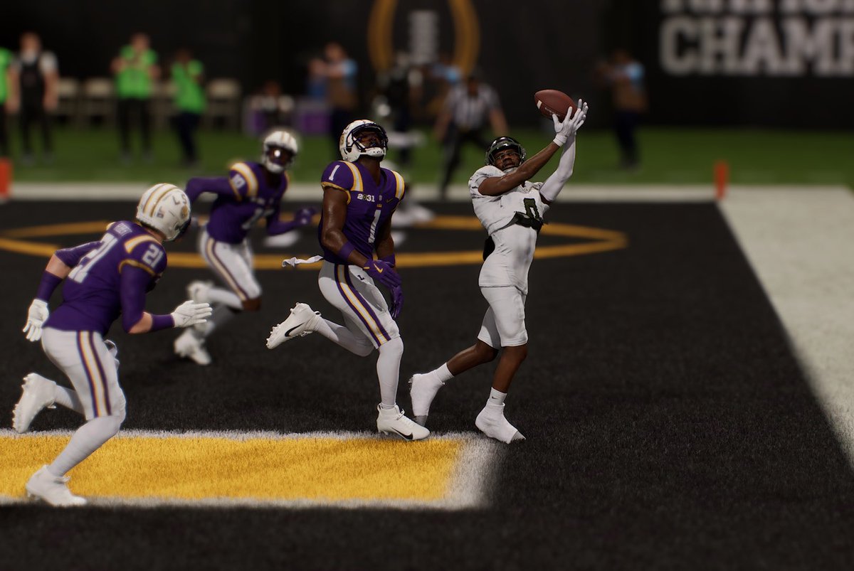 Oregon Ducks tweet media