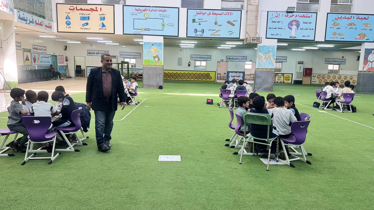 alabeer1a's tweet photo. من مسابقة أوائل الطلبة للصف الثالث الابتدائي https://t.co/Oc695QhEoh