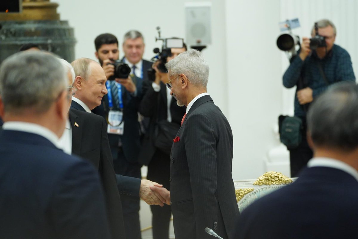 NortheastToday's tweet image. #NetSnippet | External Affairs Minister S. Jaishankar met Russian President Vladimir Putin on Tuesday during the 24th Shanghai Cooperation Organisation (SCO) Council of Heads of Government meeting. The summit was attended by leaders from SCO member states, including India, China,…
