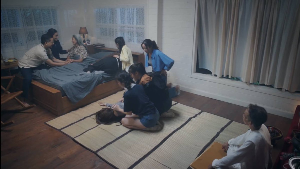 tingbt_news's tweet image. “อิงฟ้า” (พลุ) กับ “ชาล็อต” (เรย์) องค์ประทับ สานสัมพันธ์แน่นแฟ้น! ภารกิจสุดกรี๊ด!! เจอเลย... ใน EP 7 “Unlimited Love บริษัทนี้ไม่มีจำกัด” 

#อิงล็อต 
#บริษัทนี้ไม่มีจำกัด 
#UnlimitedLoveEP7 #UnlimitedloveTrailer #UnlimitedloveTheSeries 
#MGIBeyond
#tbtnews 
#ติ่งบันเทิง