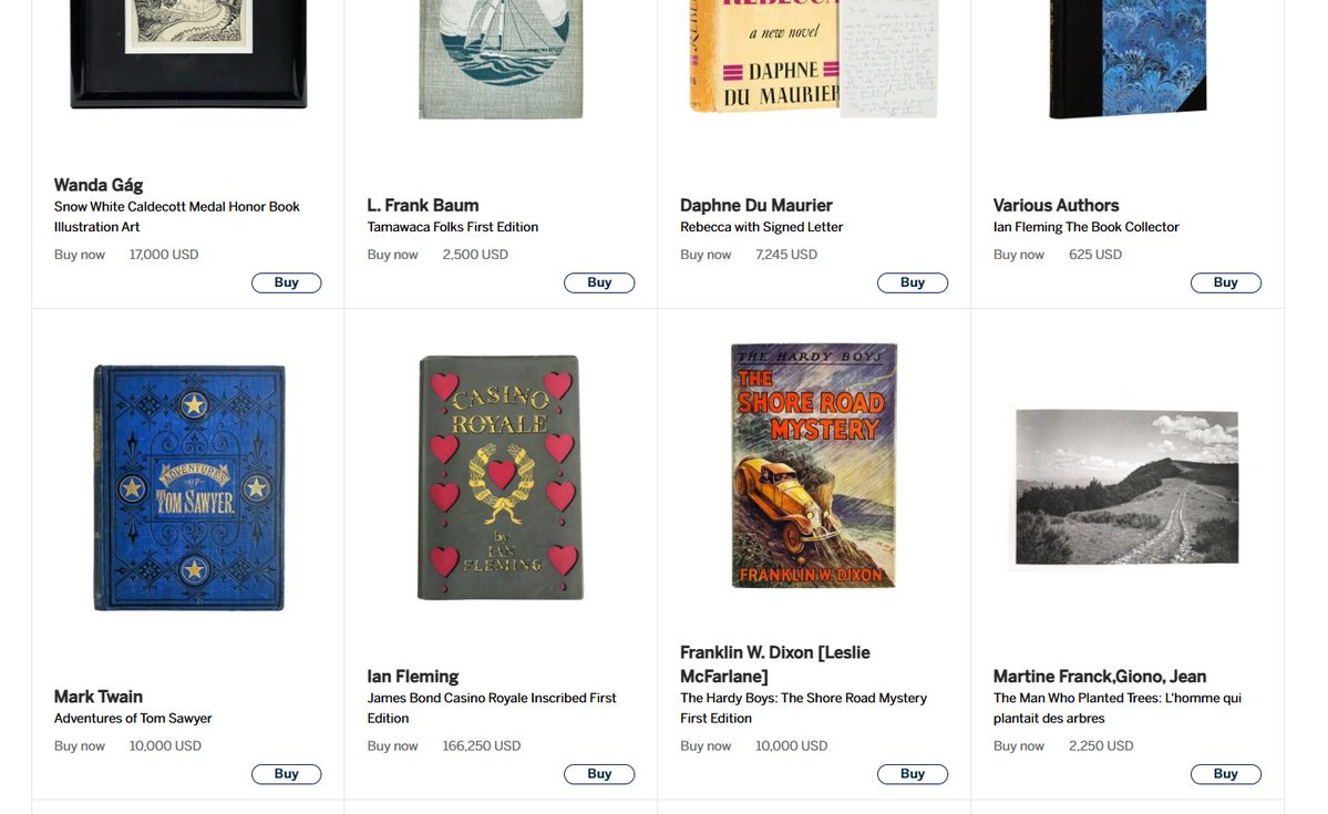 meleklerinpayi's tweet image. Sotheby&apos;s&apos;de müthiş bir kitap müzayedesi var yine. Alabileceğimden değil ama incelemek müthiş zevkli.
Düşünsenize yıl 1953, Ian Fleming&apos;siniz. İlk romanınız Casino Royale çıkıyor, heyecanla kitabı imzalıyorsunuz. 
...Ve o anda James Bond&apos;un yüzyılın en önemli kültürel…