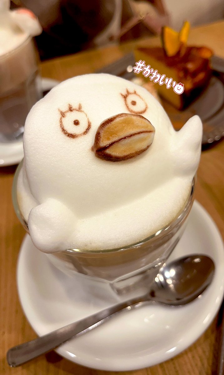zabeth0525's tweet photo. お久しぶりです！！✨昨日HATCOFFEEさんでずっとやってみたかった3Dラテアートエリザベスを作っていただきました！友達はロゼリア！エリーめちゃくちゃ可愛かったです！！ありがとうございます！！！☕️✨ https://t.co/datA1WrfwV