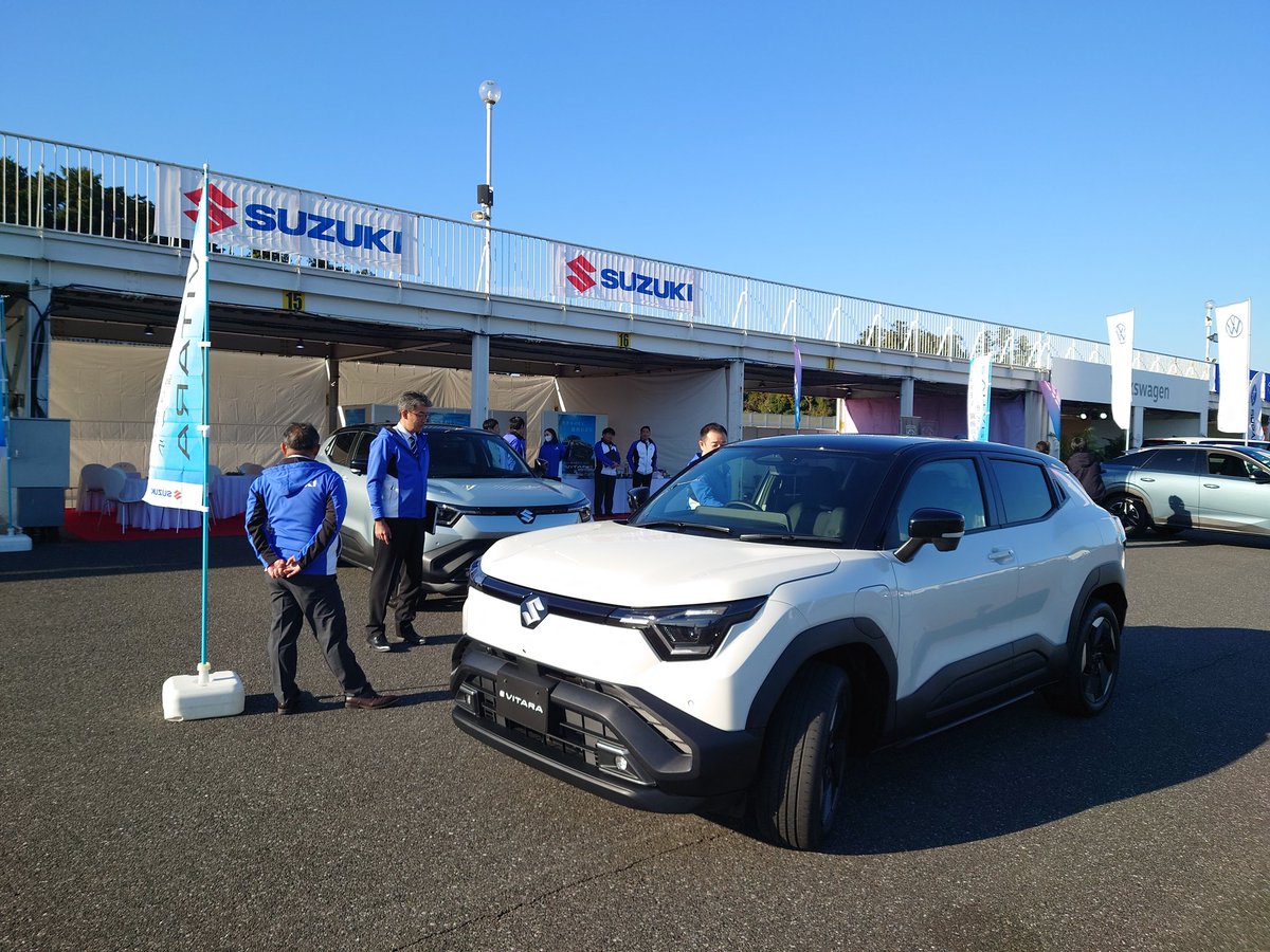 2025-2026日本カー・オブ・ザ・イヤーの10ベストカーに選出されたモデルの１台、スズキeビターラ！
EVのSUVで、このクラスでは貴重な4WDモデルもラインアップしています