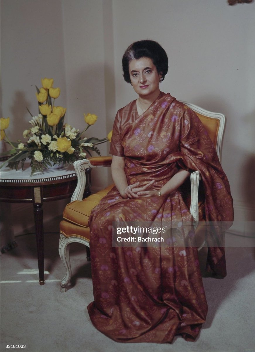 “भारत की वीर व निर्णायक नेता, पूर्व प्रधानमंत्री श्रीमती इंदिरा गांधी जी की जयंती पर विनम्र श्रद्धांजलि।
देश की एकता, प्रगति और सशक्त नेतृत्व के उनके ऐतिहासिक योगदान को राष्ट्र सदैव स्मरण रखेगा।