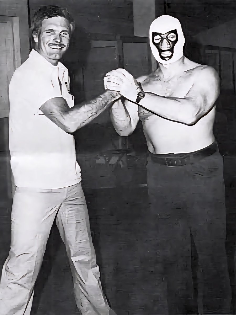 ByMikeMooneyham's tweet image. Happy No. 87 to former WCW owner Ted Turner